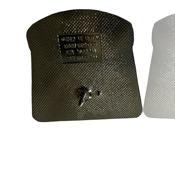 NHL Collector Trade Pins LAS VEGAS GOLDEN KNIGHTS Lot of 5. - Picture 11 of 11